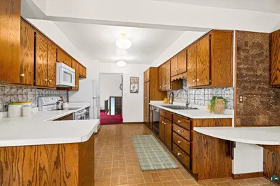 2128 Dunedin Ave, Duluth, MN 55803 - Photo 11