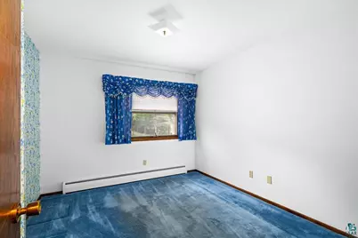 2128 Dunedin Ave, Duluth, MN 55803 - Photo 17