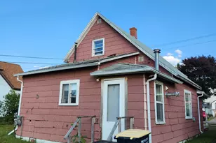 413 St Claire St, Ashland, WI 54806 - Photo 5