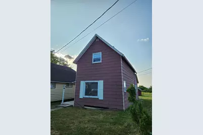 413 St Claire Street, Ashland, WI 54806 - Photo 3