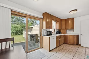 1237 92nd Ave W, Duluth, MN 55808 - Photo 7