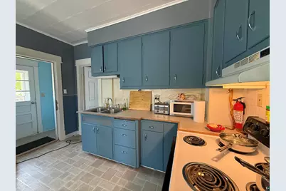 1302 W 1st St, Duluth, MN 55806 - Photo 13