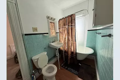 1302 W 1st St, Duluth, MN 55806 - Photo 11