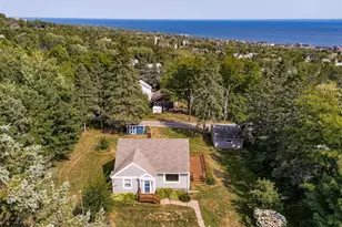 1410 Fern Ave, Duluth, MN 55805 - Photo 1