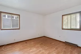 4725 Oneida St, Duluth, MN 55804 - Photo 9