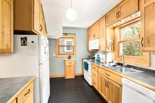 1907 E 5th St, Duluth, MN 55812 - Photo 19