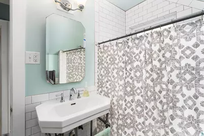 1907 E 5th St, Duluth, MN 55812 - Photo 33