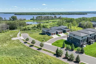 8602 Maynard Pl, Duluth, MN 55808 - Photo 5