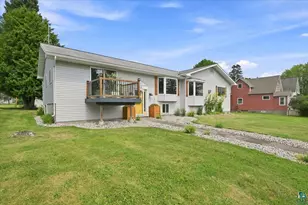 915 9th Ave, Two Harbors, MN 55616 - Photo 1