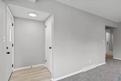 505 W Orange St, Duluth, MN 55811 - Photo 9