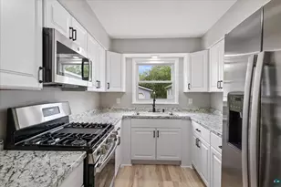 505 W Orange St, Duluth, MN 55811 - Photo 13