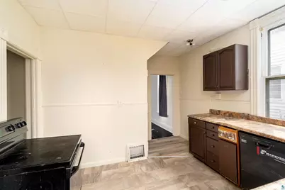 425 N 52nd Ave W, Duluth, MN 55807 - Photo 9