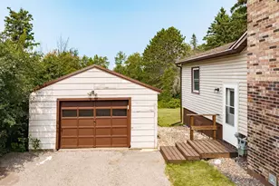 57 W Chisholm St, Duluth, MN 55803 - Photo 35