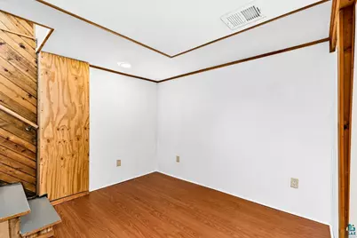57 W Chisholm St, Duluth, MN 55803 - Photo 25
