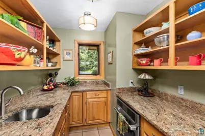 3364 W Tischer Rd, Duluth, MN 55804 - Photo 35