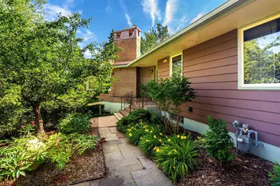 801 Rockview Ct, Duluth, MN 55804 - Photo 3