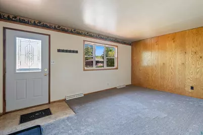 308 Arlington Rd, Hoyt Lakes, MN 55750 - Photo 3