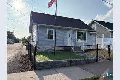 815 7th St, Two Harbors, MN 55616 - Photo 1