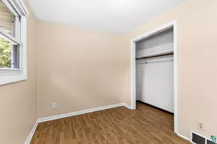552 W Faribault St, Duluth, MN 55803 - Photo 23
