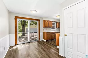 552 W Faribault St, Duluth, MN 55803 - Photo 11