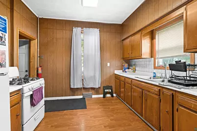 201 E McCuen St, Duluth, MN 55808 - Photo 5