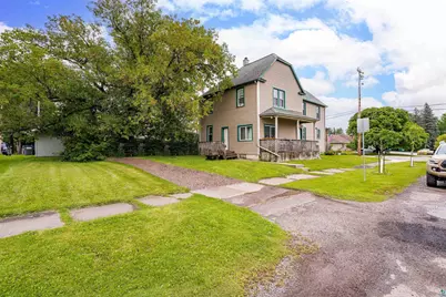 201 E McCuen St, Duluth, MN 55808 - Photo 3
