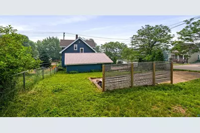 718 N 1st Ave E, Duluth, MN 55805 - Photo 9