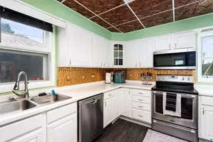718 N 1st Ave E, Duluth, MN 55805 - Photo 21