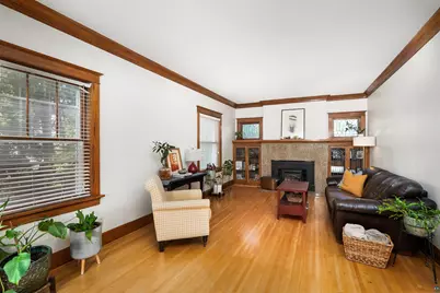 2017 E 4th St, Duluth, MN 55812 - Photo 9