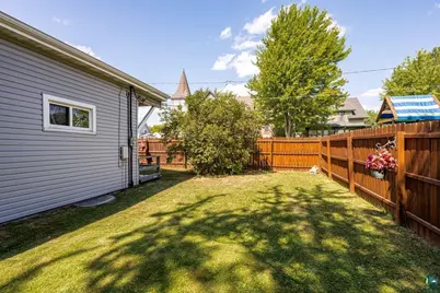 6420 Polk St, Duluth, MN 55807 - Photo 9