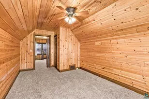 402 W Owatonna St, Duluth, MN 55803 - Photo 17