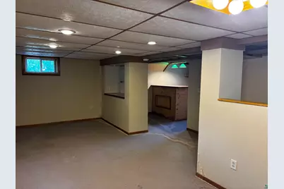 2331 E 10th St, Superior, MN 54880 - Photo 29