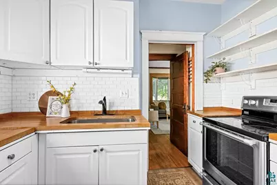 123 E Winona St, Duluth, MN 55803 - Photo 9