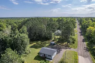 4926 Drake Rd, Duluth, MN 55803 - Photo 7