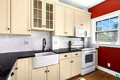 2816 E 1st St, Duluth, MN 55812 - Photo 15