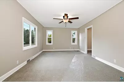 69 E Calvary Rd, Duluth, MN 55803 - Photo 3