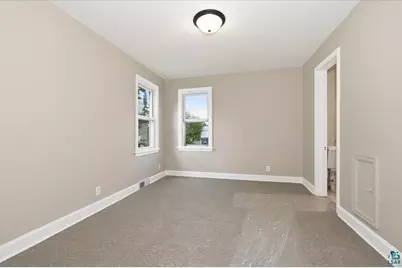 69 E Calvary Rd, Duluth, MN 55803 - Photo 5
