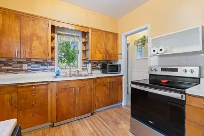 4612 W 7th St, Duluth, MN 55807 - Photo 7
