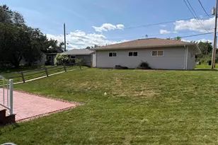 2223 W 22nd St, Duluth, MN 55811 - Photo 7