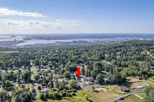 2223 W 22nd St, Duluth, MN 55811 - Photo 33
