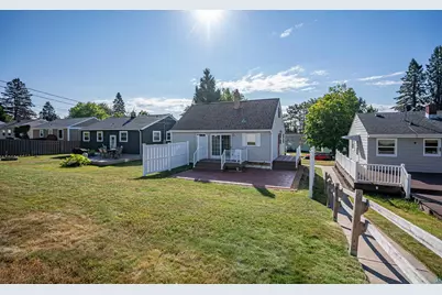 2223 W 22nd St, Duluth, MN 55811 - Photo 3