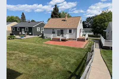 2223 W 22nd St, Duluth, MN 55811 - Photo 5