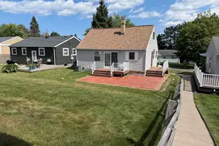 2223 W 22nd St, Duluth, MN 55811 - Photo 5