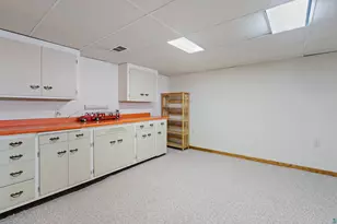 2223 W 22nd St, Duluth, MN 55811 - Photo 25