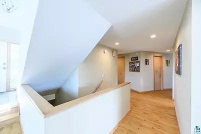 114 Highland Dr, Hibbing, MN 55746 - Photo 37
