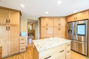 114 Highland Dr, Hibbing, MN 55746 - Photo 15