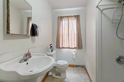 5822 Ogden Ave, Superior, WI 54880 - Photo 11