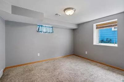 104 E Mankato St, Duluth, MN 55803 - Photo 21