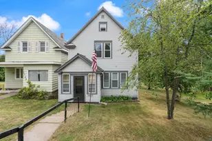 3724 W 7th St, Duluth, MN 55807 - Photo 1