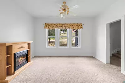 3724 W 7th St, Duluth, MN 55807 - Photo 5